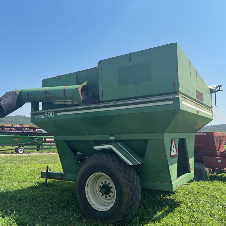 EZ Trail Model 500 grain cart.