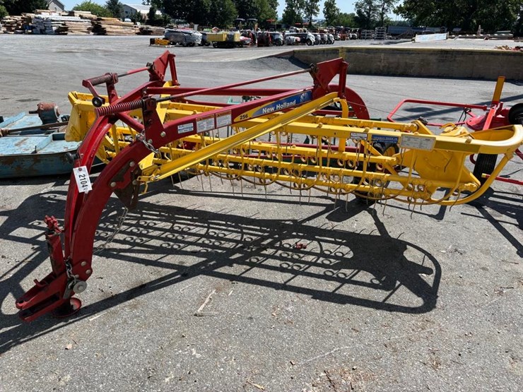 new-holland-256-image-1