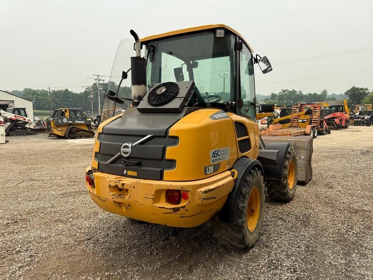 volvo-l20f-image-4