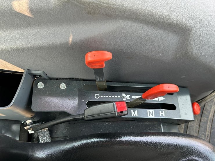 kubota-mx6000-image-32