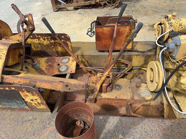caterpillar-d2-image-14