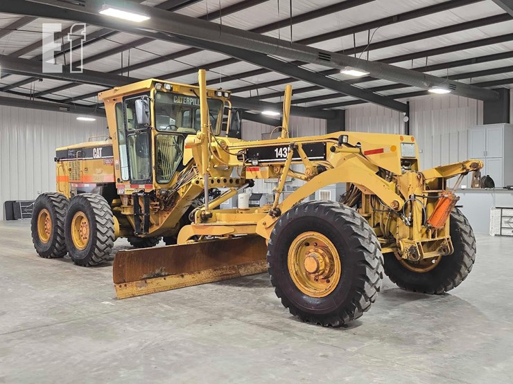 2005-caterpillar-143h-image-2
