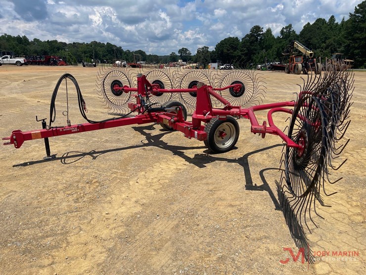 2016-maschio-gaspardo-girasole-t8c-hay-rake-image-5