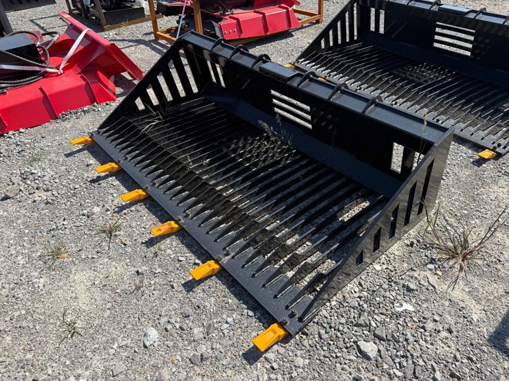 #2016-•-unused-future-fb66-skid-steer-rock-bucket-cdyscd205155-inv#48861-image-3