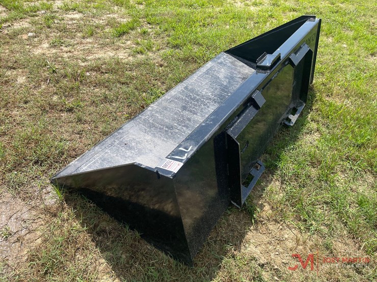unused-77"-smooth-bucket-skid-steer-attachment-image-4