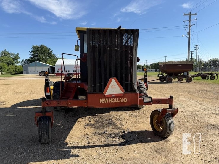 new-holland-2450-image-5