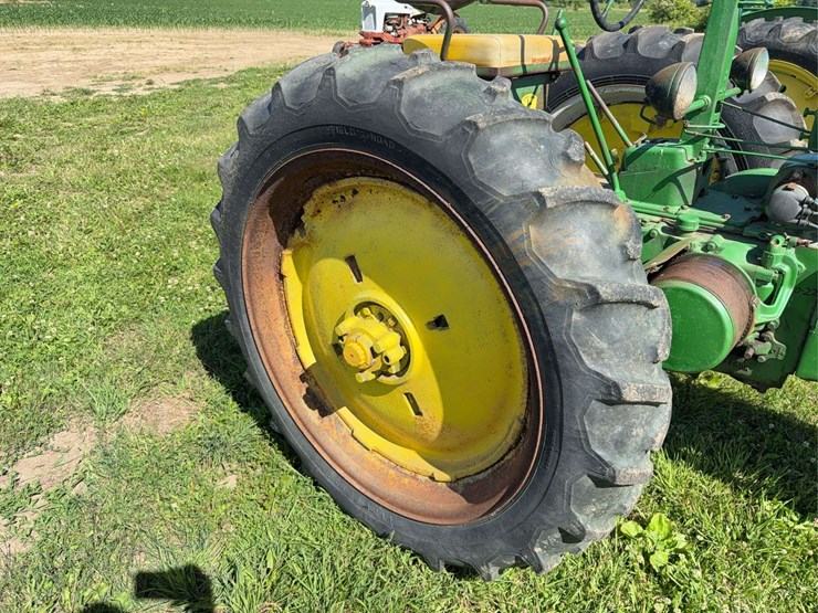 john-deere-model-b-image-24