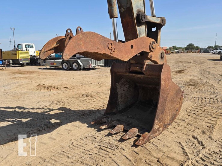 2016-deere-180g-lc-image-9
