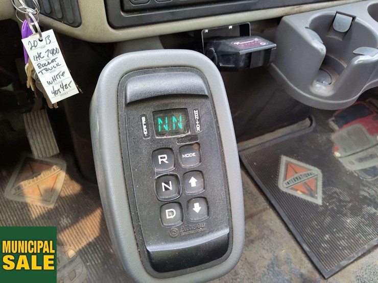 international-workstar-7400-image-20