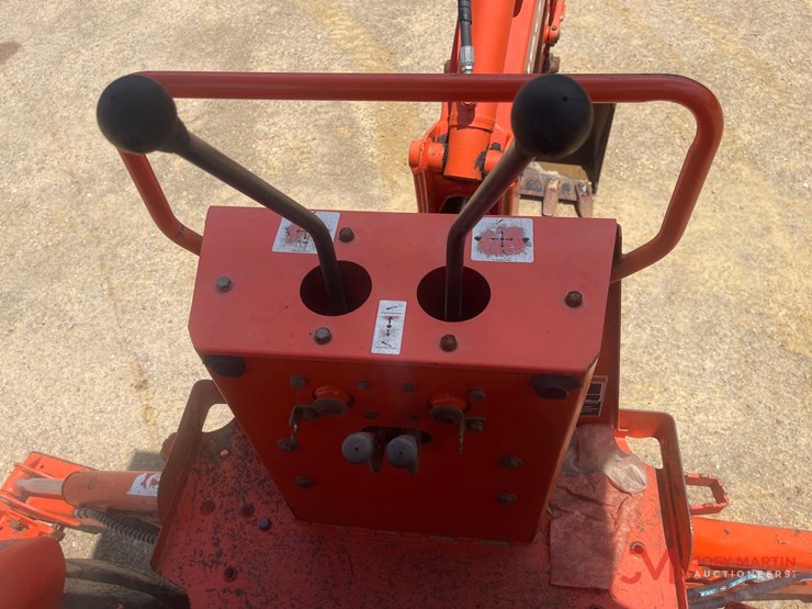 1997-kubota-b21-loader-backhoe-image-21