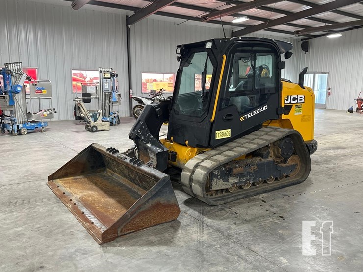 2021-jcb-3ts-8t-image-1