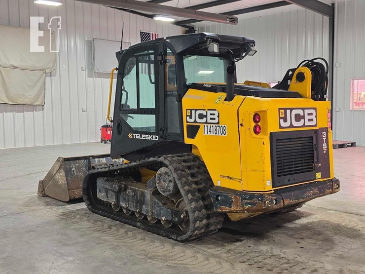 2022-jcb-3ts-8t-image-4