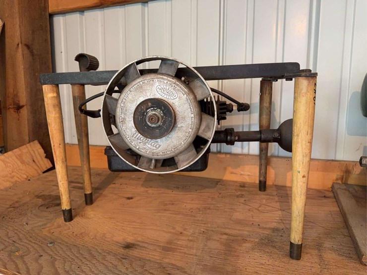twin-cylinder-maytag-image-3