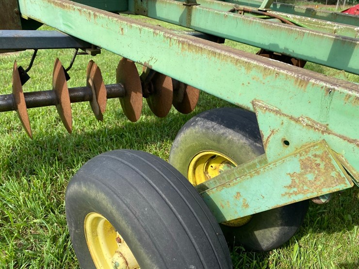 john-deere-230-image-39