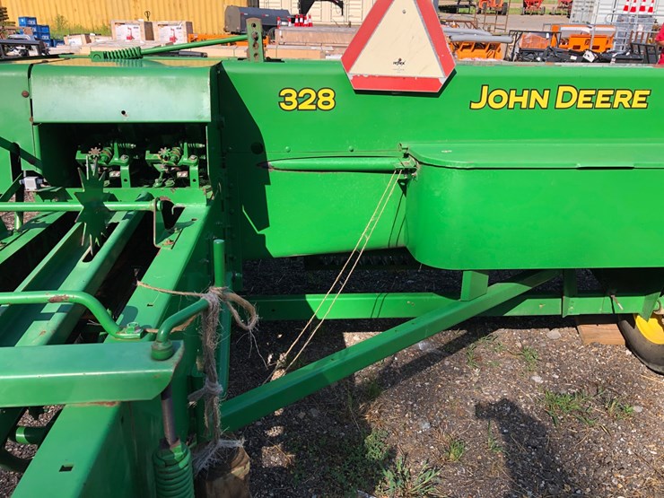 john-deere-328-image-3