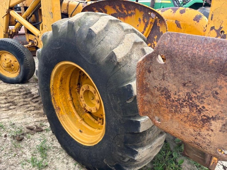 john-deere-400-image-19
