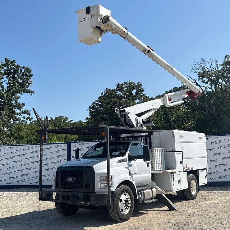 2016 FORD F750