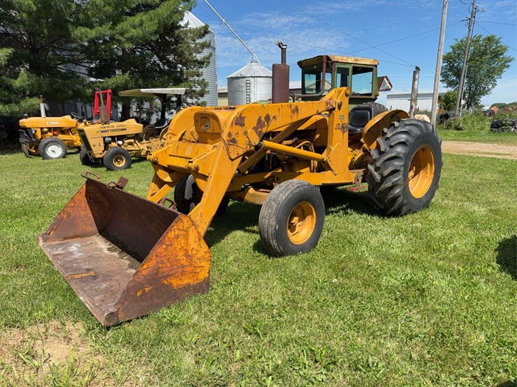 john-deere-400-image-1