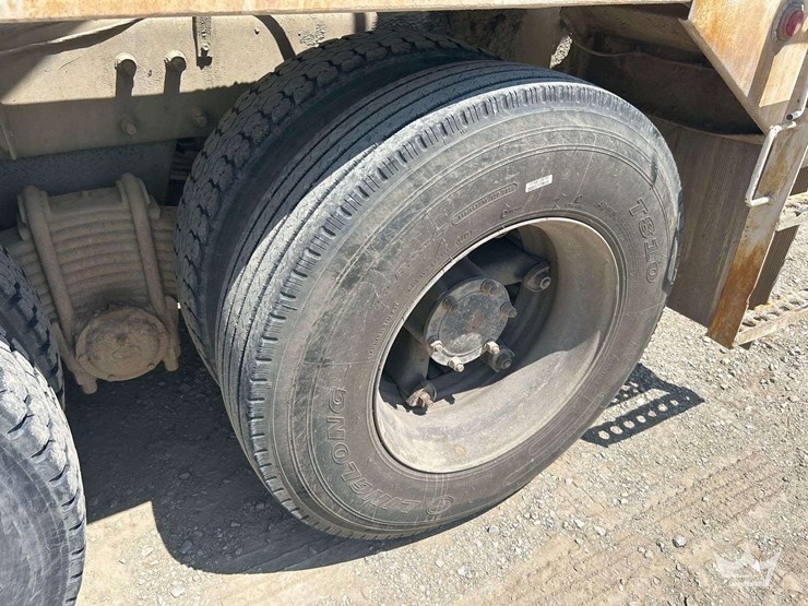 1994-mack-dm690s-image-34