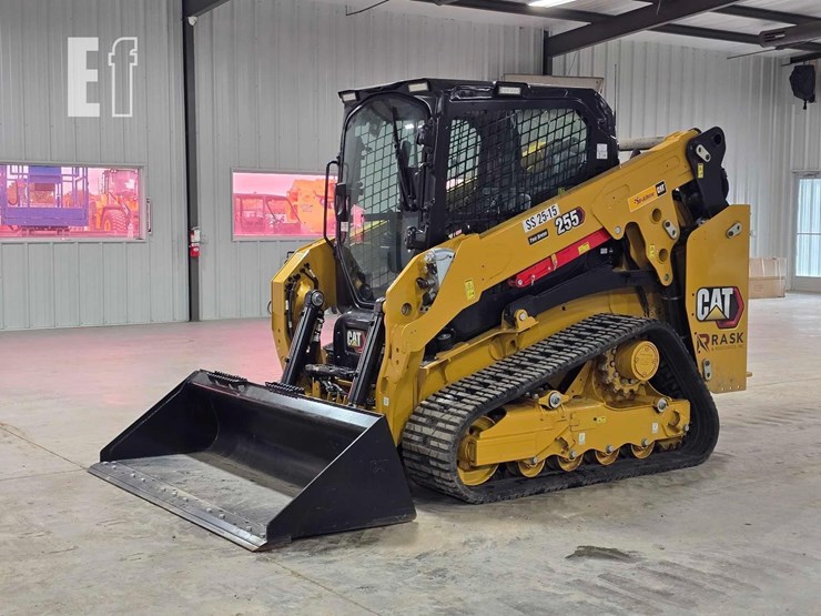 2025-caterpillar-255-image-1