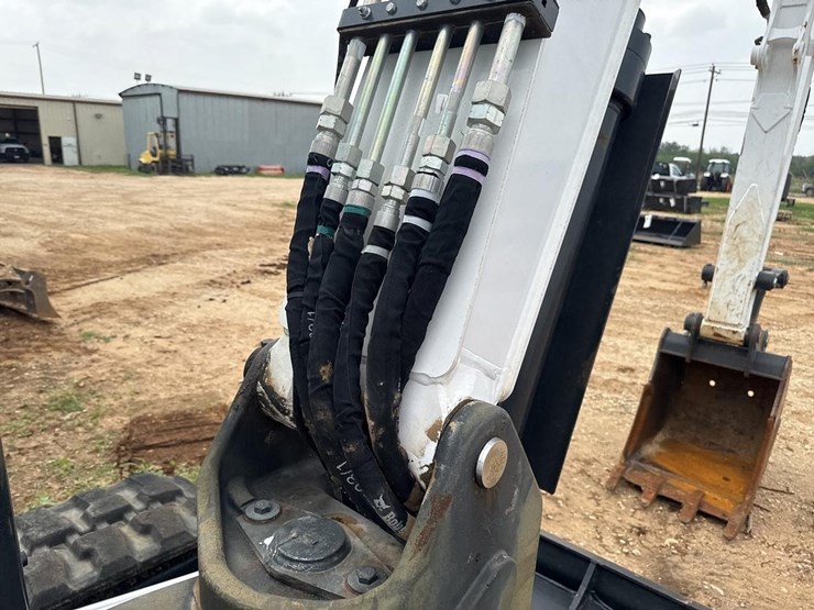 2023-bobcat-e88-image-29