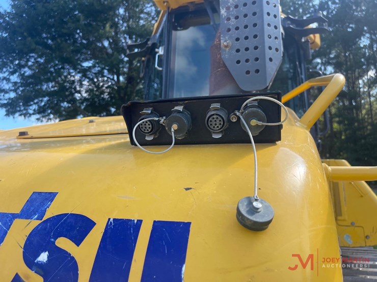 komatsu-d71pxi-24-image-11