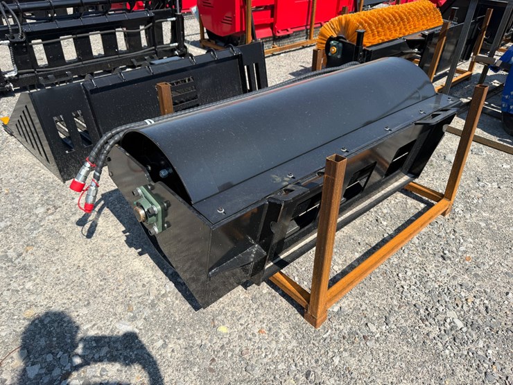 #2027-•-unused-future-vr59-60"-skid-steer-vibratory-roller-dyluj260505-inv#49444-image-2