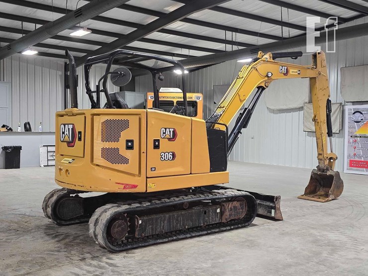 2021-caterpillar-306cr-image-3