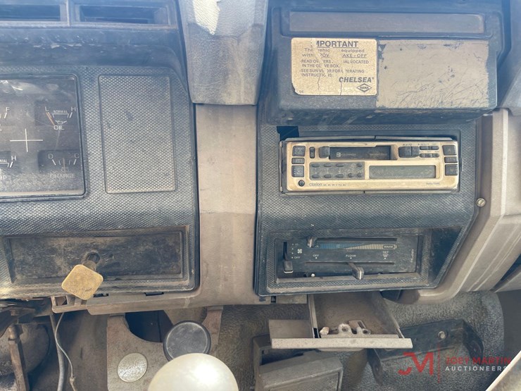 1995-ford-f800-image-20
