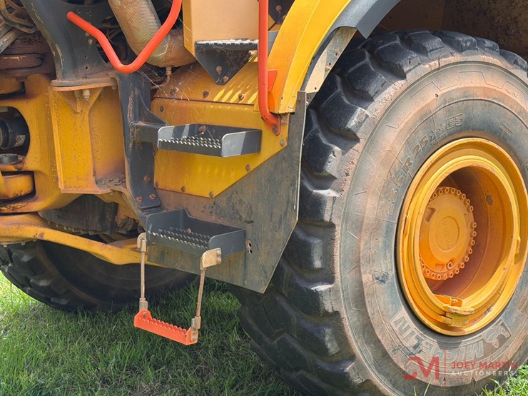 2022-volvo-a30g-image-27