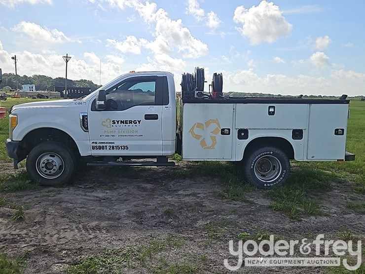 2017-ford-f350-image-2