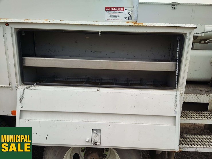 international-workstar-7400-image-36