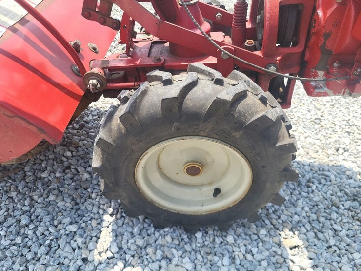 troy-bilt-horse-rear-tiller-image-15