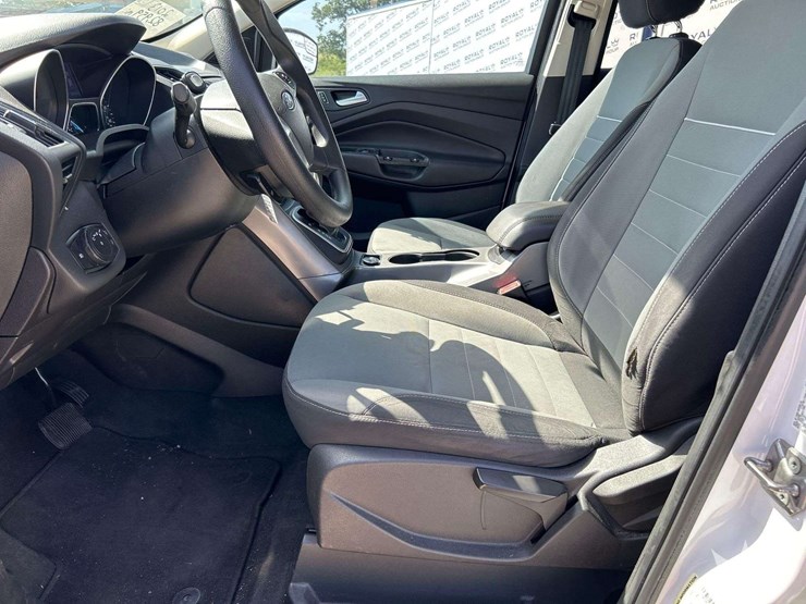 2013-ford-escape-image-12