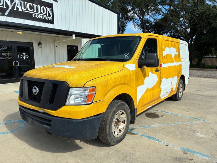 2020-nissan-nv2500-image-2