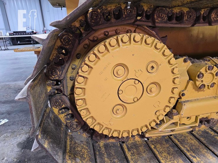 2022-caterpillar-d4-lgp-image-38