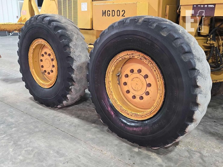 1996-caterpillar-140h-image-30