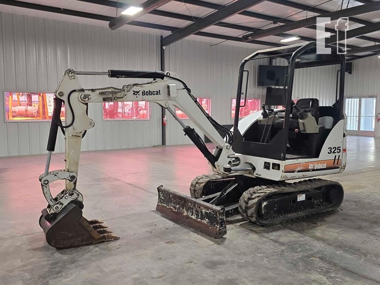 2008-bobcat-325g-image-1