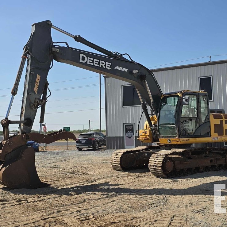 2016 DEERE 180G LC