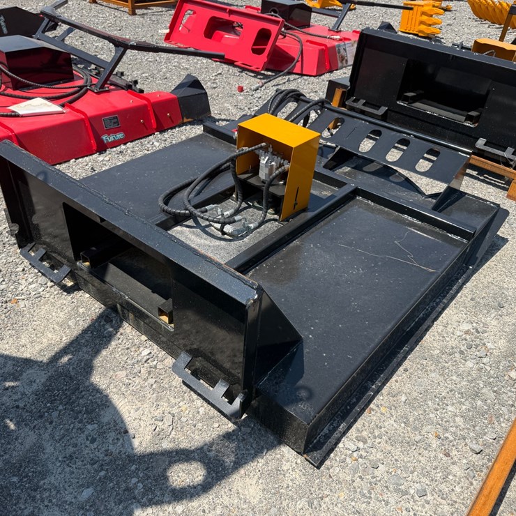 #2047 • Unused Future 60" Skid Steer Brush Cutter B-GGJ260452 INV#48912