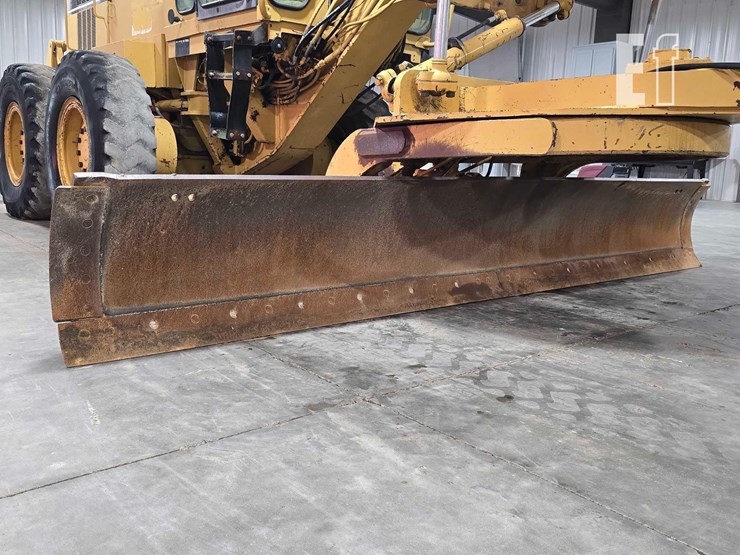 1996-caterpillar-140h-image-10