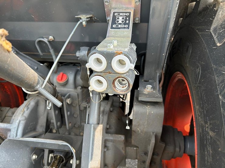 kubota-mx6000-image-17