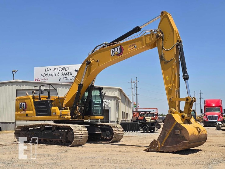 2024-caterpillar-340-image-2