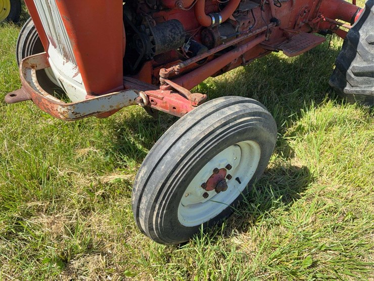 ford-820-image-15