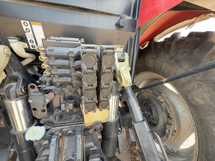 2006-case-ih-mxu135-image-10
