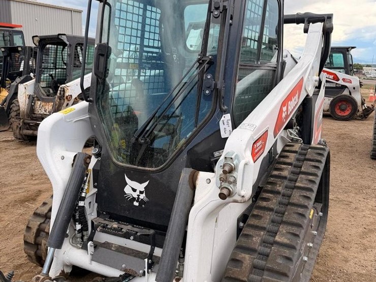 2025-bobcat-t66-image-10
