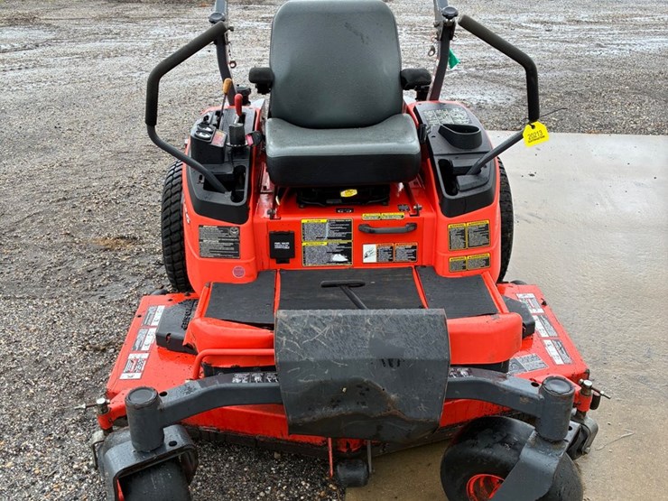 kubota-zd326-image-5