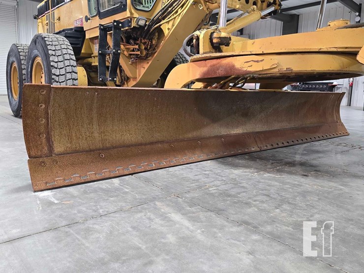 2006-caterpillar-143h-image-10