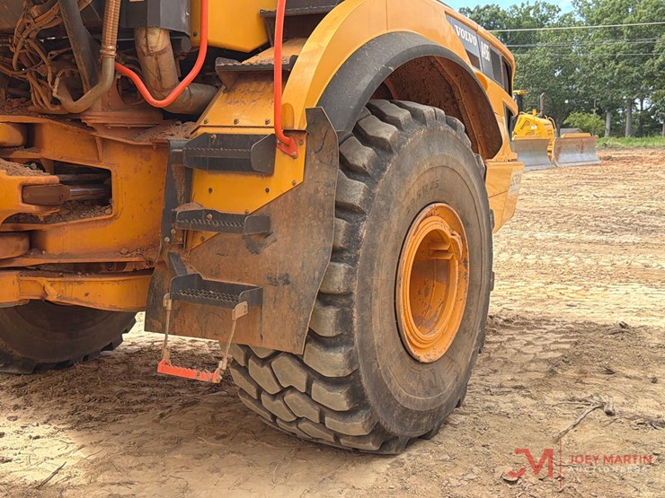 2023-volvo-a45g-image-25