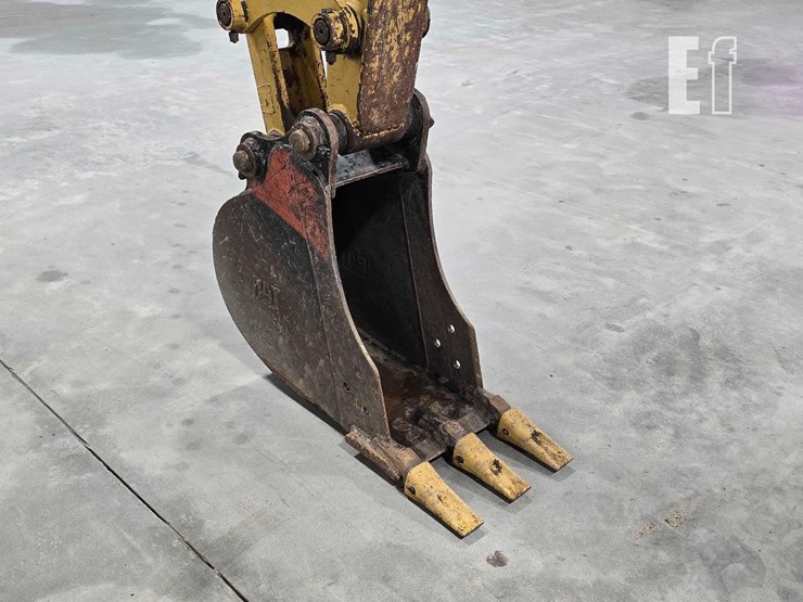 2019-caterpillar-303.5e2-cr-image-10